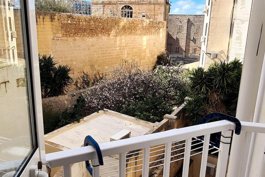 Cozy Inside.City & Beach Outside Sliema Exterior foto